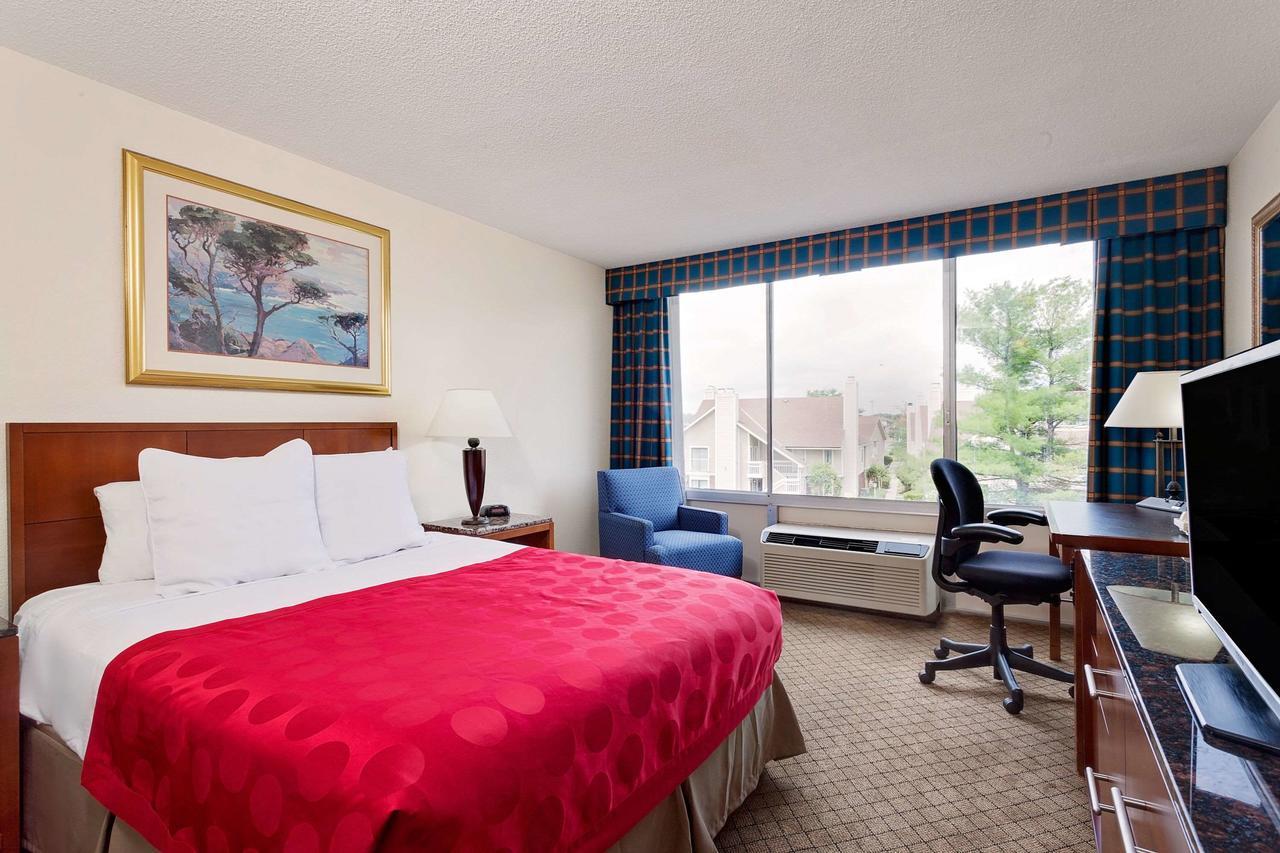 Ramada By Wyndham Fishkill Hotell Eksteriør bilde